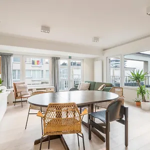 Modern And Bright Seaside App W Seaview & Terrace Appartement Oostende